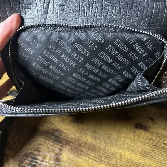 Steve Madden Black Faux Leather Crossbody Bag Purse Handbag Pocketbook W/Chain - Picture 7 of 14